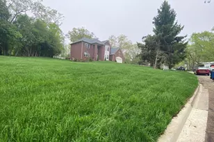 1360 Fairlane Dr, Ann Arbor, MI 48104 - Photo 65