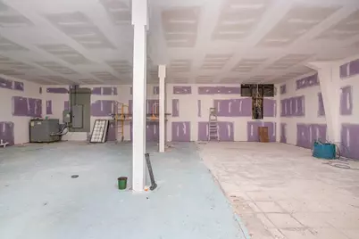 402 S Oak Street, Buchanan, MI 49107 - Photo 47