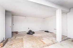 402 S Oak St, Buchanan, MI 49107 - Photo 7