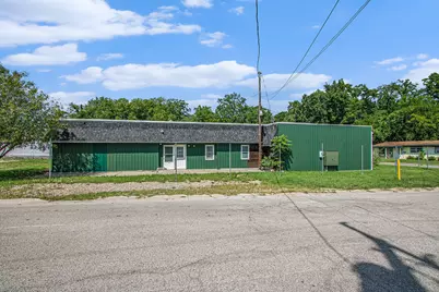 402 S Oak Street, Buchanan, MI 49107 - Photo 29