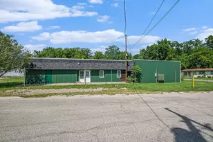 402 S Oak St, Buchanan, MI 49107 - Photo 29