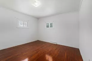 116 S 24th Street S, Battle Creek, MI 49015 - Photo 5