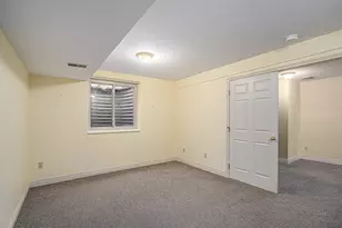 8220 Glenwynd Dr, Kalamazoo, MI 49009 - Photo 41