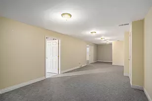 8220 Glenwynd Dr, Kalamazoo, MI 49009 - Photo 39