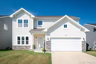 597 Trumpeter Bay Dr, Benton Harbor, MI 49022 - Photo 5