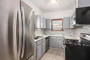 926 Washburn Ave, Kalamazoo, MI 49048 - Photo 9