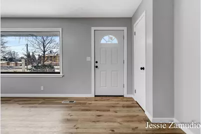609 60th Street SE, Kentwood, MI 49548 - Photo 5