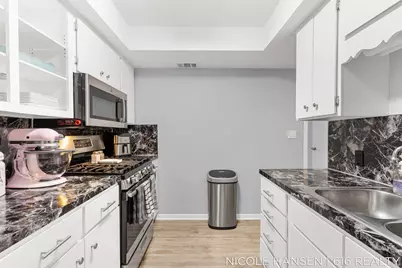 2581 Ridgecroft Drive SE #302, Grand Rapids, MI 49546 - Photo 9