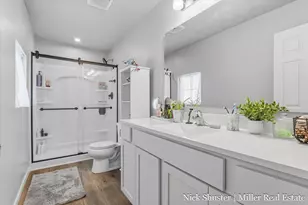 210 Thorn Hill Ct, Hastings, MI 49058 - Photo 21