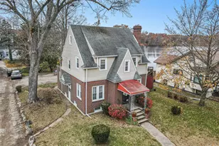 601 N Kalamazoo St, Paw Paw, MI 49079 - Photo 3