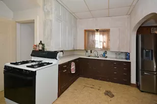 601 N Kalamazoo St, Paw Paw, MI 49079 - Photo 21