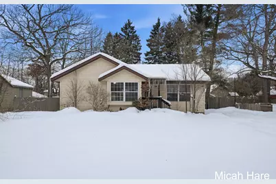 1437 Carlton Street, Muskegon, MI 49442 - Photo 1
