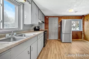 525 S 1st St, Edmore, MI 48829 - Photo 7