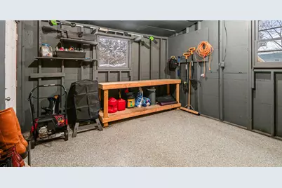 3815 Auburn Avenue NE, Grand Rapids, MI 49525 - Photo 15