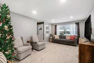 3815 Auburn Ave NE, Grand Rapids, MI 49525 - Photo 7