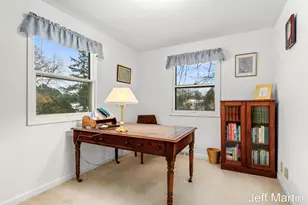 5622 Far Hill Dr SE, Grand Rapids, MI 49546 - Photo 25