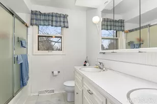 5622 Far Hill Dr SE, Grand Rapids, MI 49546 - Photo 27