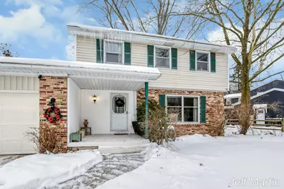 5622 Far Hill Drive SE, Grand Rapids, MI 49546 - Photo 3