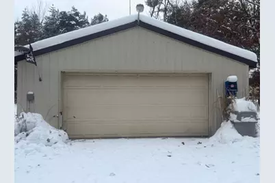 5237 S Chestnut Avenue, Newaygo, MI 49337 - Photo 3