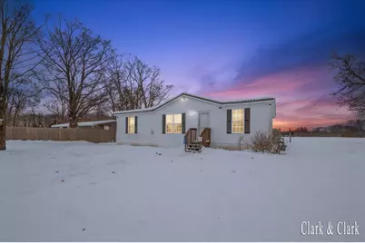 15139 2nd Street, Howard City, MI 49329 - Photo 1