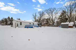 15139 2nd St, Howard City, MI 49329 - Photo 13