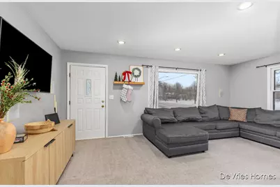 4191 Oriole Avenue SW, Wyoming, MI 49509 - Photo 3