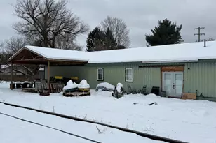 203 Cass St, Augusta, MI 49012 - Photo 5