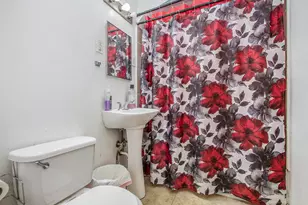 1190 Monroe St, Benton Harbor, MI 49022 - Photo 7