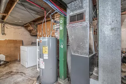 1190 Monroe Street, Benton Harbor, MI 49022 - Photo 15