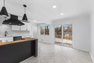 21310 Gardner St, Oak Park, MI 48237 - Photo 7