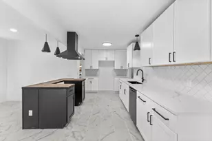 21310 Gardner St, Oak Park, MI 48237 - Photo 9