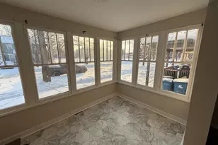 612 Oak St, Kalamazoo, MI 49007 - Photo 5