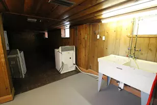 1028 Mollno St, Wyandotte, MI 48192 - Photo 13