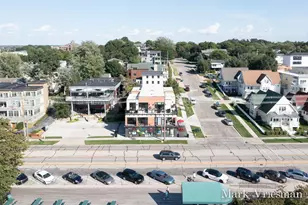 218 S Harbor, Grand Haven, MI 49417 - Photo 3