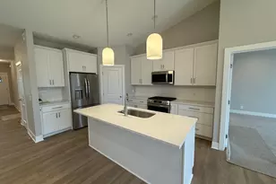 11972 Smithfield Dr, Holland, MI 49424 - Photo 9