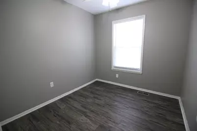 15756 Woodmont Street, Romulus, MI 48174 - Photo 13