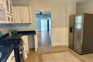 828 W Larch Ave, Muskegon, MI 49441 - Photo 11