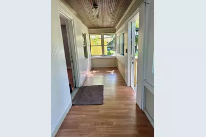 828 W Larch Avenue, Muskegon, MI 49441 - Photo 3