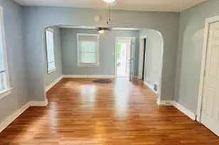 828 W Larch Ave, Muskegon, MI 49441 - Photo 5