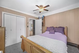 224 W Lake Dr, Cadillac, MI 49601 - Photo 23