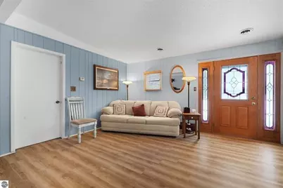 224 W Lake Drive, Cadillac, MI 49601 - Photo 15