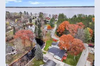 224 W Lake Drive, Cadillac, MI 49601 - Photo 39