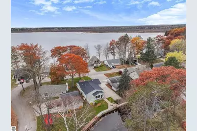 224 W Lake Drive, Cadillac, MI 49601 - Photo 41