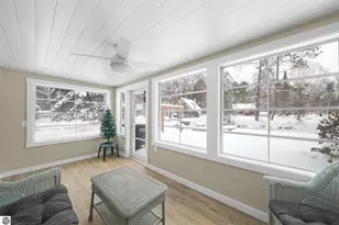 224 W Lake Dr, Cadillac, MI 49601 - Photo 29