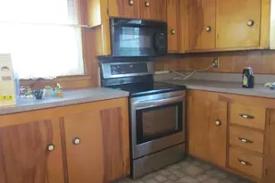 12 E Douglass St, Bangor, MI 49013 - Photo 7