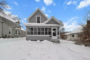 807 S Pearl St, Belding, MI 48809 - Photo 3