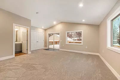 4341 Laura Avenue NW, Comstock Park, MI 49321 - Photo 11