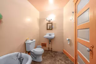 512 Austin Ave, Albion, MI 49224 - Photo 7