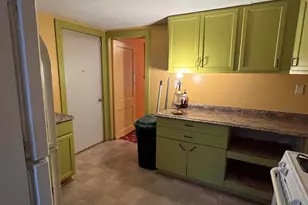 512 Austin Ave, Albion, MI 49224 - Photo 21