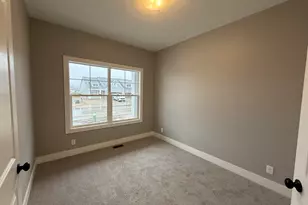 11980 Smithfield Dr, Holland, MI 49424 - Photo 3